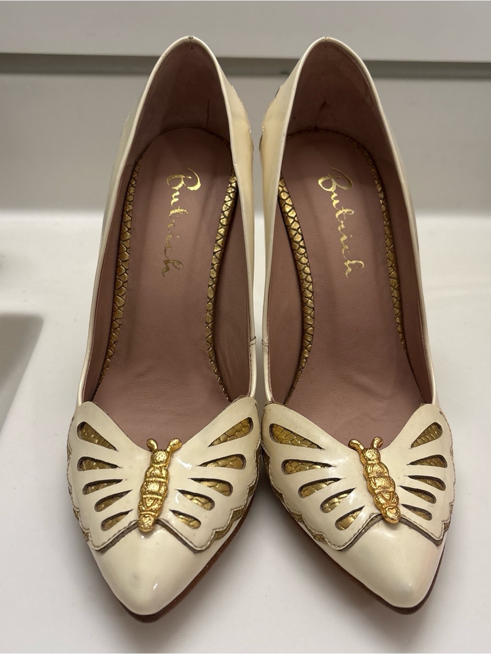 Butter Cream Pointed Toe Leather Pumps with Gold Butterfly Detail